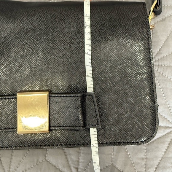 IVANKA TRUMP Elegant Black Handbag - Picture 10 of 12